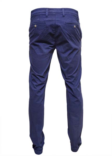 CHINOS
