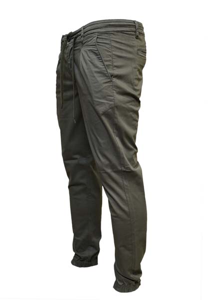 CHINOS