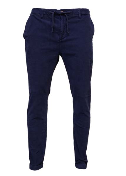 CHINOS