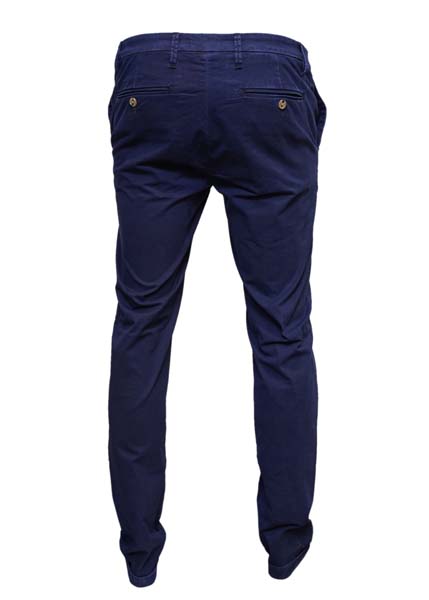CHINOS