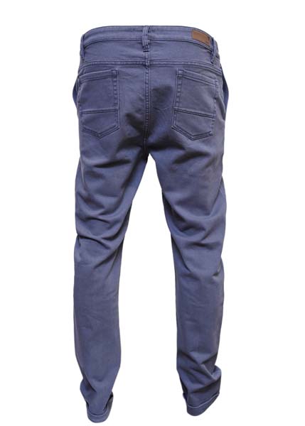 CHINOS